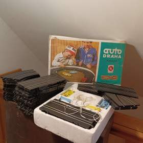 Fotka k inzerátu Autodráha porsche + dily / 17594772