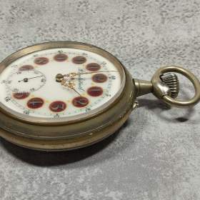 Foto inzerátu Monstrózní staré kapesní hodinky s lokomotivou, 66mm, 202g