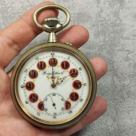 Foto inzerátu Monstrózní staré kapesní hodinky s lokomotivou, 66mm, 202g