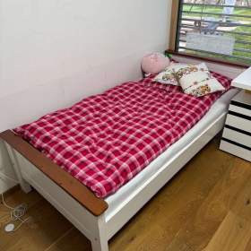 Prodám postel 90 x 200 s roštem bez matrace / 19550123