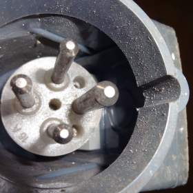 Foto inzerátu Zásuvky a vypinač