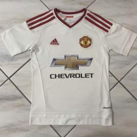 Dres Adidas bílý. / 19556183