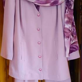 Foto inzerátu Kalhotový komplet se šálou. Vel. XXL. Top stav !!