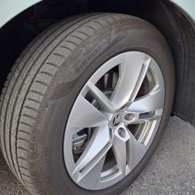4ks letních penumatik Pirelli  / 19559176
