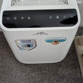 Fotka k inzerátu Čistička vzduchu / 15627355