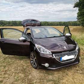 Peugeot 208 Limited Edition / 19560749