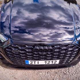 Foto inzerátu AUDI Q5 2,0TDI Quattro Sportback S-Line ČR DPH 1 majitel