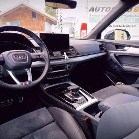 Foto inzerátu AUDI Q5 2,0TDI Quattro Sportback S-Line ČR DPH 1 majitel