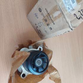 Foto inzerátu Vodní čerpadlo Škoda 2.0 TSI 147kw BWA