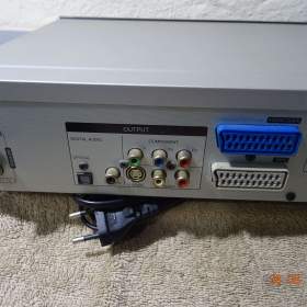 Foto inzerátu COMBO DVD/VIDEO REKORDER LG-RC 278