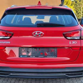 Foto inzerátu Hyundai i30 1,5i CVVT 81kW benzín kombi r.v.2021 33500 km