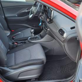 Foto inzerátu Hyundai i30 1,5i CVVT 81kW benzín kombi r.v.2021 33500 km