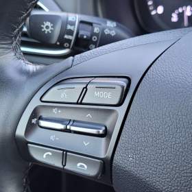 Foto inzerátu Hyundai i30 1,5i CVVT 81kW benzín kombi r.v.2021 33500 km