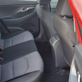 Foto inzerátu Hyundai i30 1,5i CVVT 81kW benzín kombi r.v.2021 33500 km