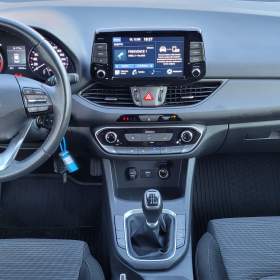 Foto inzerátu Hyundai i30 1,5i CVVT 81kW benzín kombi r.v.2021 33500 km