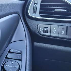 Foto inzerátu Hyundai i30 1,5i CVVT 81kW benzín kombi r.v.2021 33500 km