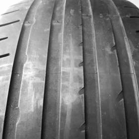 Foto inzerátu Po 2ks letních pneu 245/35 R20: