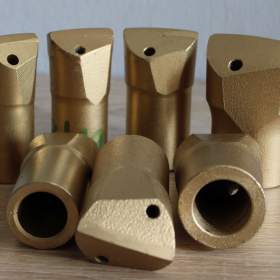 Fotka k inzerátu vrtací korunka jednobřitá pr.26, 29, 32, 34 a 36/19 / 11257929