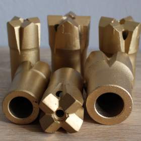 Fotka k inzerátu vrtací korunka křížová pr.32, 34, 36/19 / 11257929