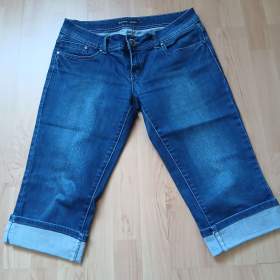 Fotka k inzerátu Riflové kraťasy  / 19510118