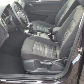 Foto inzerátu VW Golf Sportsvan 1,2 TSi 81kW benzín Lounge