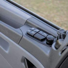 Foto inzerátu MERCEDES ATEGO 1222 TŘÍSTRANNÝ SKLÁPĚČ + HYDRAULICKÁ RUKA