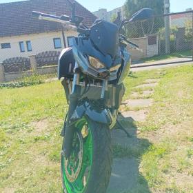 Foto inzerátu KAWASAKI Z 500 SE 2025