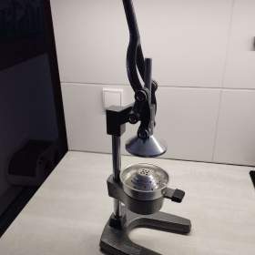 Foto inzerátu Lis na citrusy.