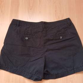 Foto inzerátu Dámské kraťasy