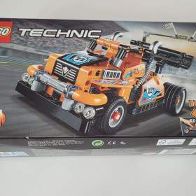 LEGO Technic 42104 -  Závodní tahač / 19576633