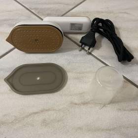 Foto inzerátu Nová cestovní žehlička.