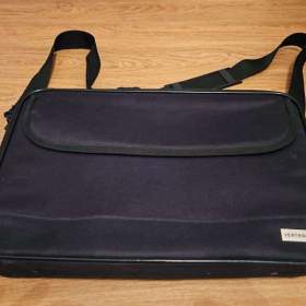 Fotka k inzerátu Brašna na notebook / 19175843