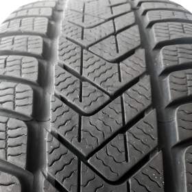 Po 2ks zimních pneu 235/45 R18:  / 19578224