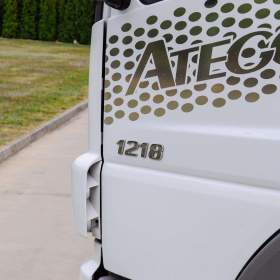 Foto inzerátu MERCEDES ATEGO 1218 TŘÍSTRANNÝ SKLÁPĚČ + HYDRAULICKÁ RUKA