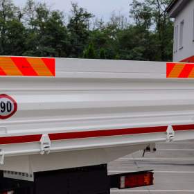 Foto inzerátu MERCEDES ATEGO 1218 TŘÍSTRANNÝ SKLÁPĚČ + HYDRAULICKÁ RUKA