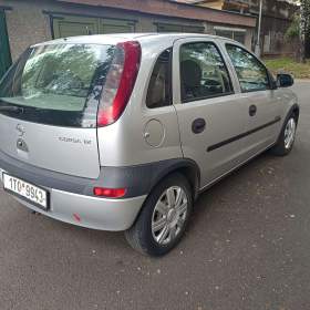 Opel Corsa 1.2 16V, servo, tažné  / 19581102