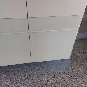 Foto inzerátu Sklo pod krbová kamna