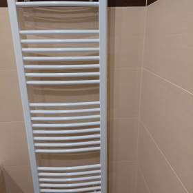 Foto inzerátu Koupelnový žebřík