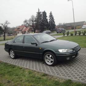 Toyota CAMRY (V2) 2.2i 96kW veterán v TOP stavu / 19584829