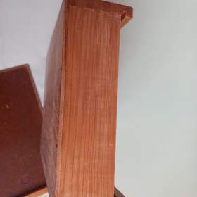 Foto inzerátu 2 x krabice ze dřeva s posuvným víkem.