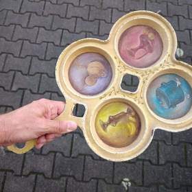 Starý malovaný lívanečník / 19585515