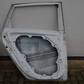 Foto inzerátu Prodám bílé dveře na Hyundai i30