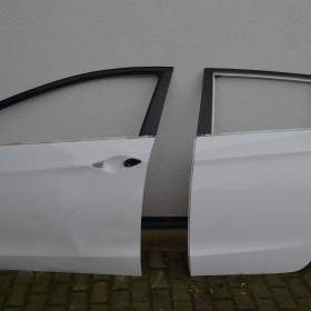 Prodám bílé dveře na Hyundai i30 / 19587275