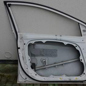 Foto inzerátu Prodám bílé dveře na Hyundai i30