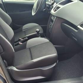 Foto inzerátu Peugeot 207 1,4VTi 70kW benzín 60 000 Km