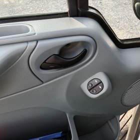 Foto inzerátu Ford transit 2.2 TDCi 103 kW, 9 míst 