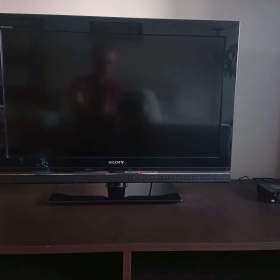 Otočný LCD televizor SONY KDL- 32W5500 i se set- top boxem. / 19589002