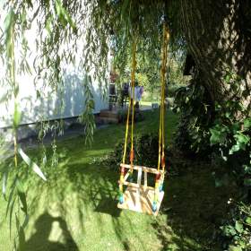 Foto inzerátu dětská houpačka dřevěná