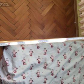 Foto inzerátu Dětská postel s matraci a chrániči