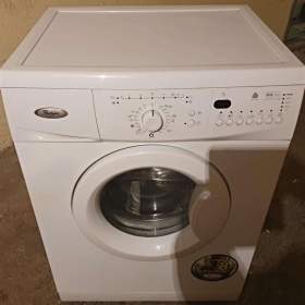 PRACKA WHIRLPOOLAWO 43138, BOCNI PLNENI,5KG, DISPLEJ, PLNE FUNKCNI / 19591188